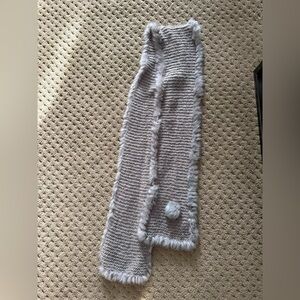 Brand new luxury Gray Knit Scarf with Fur Trim